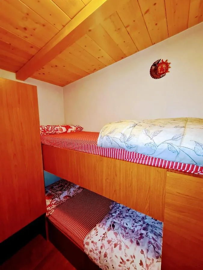ホテル La Casa Del Sole Merone 0*,  イタリア
